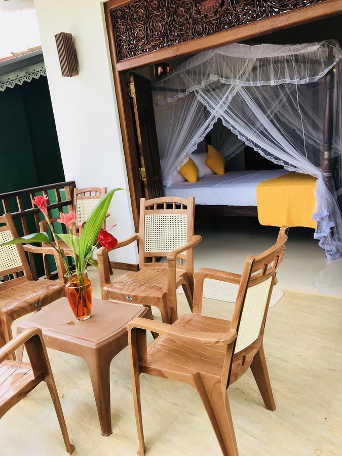 Neli Guests House Hotel อูนาวาตูนา ภายนอก รูปภาพ