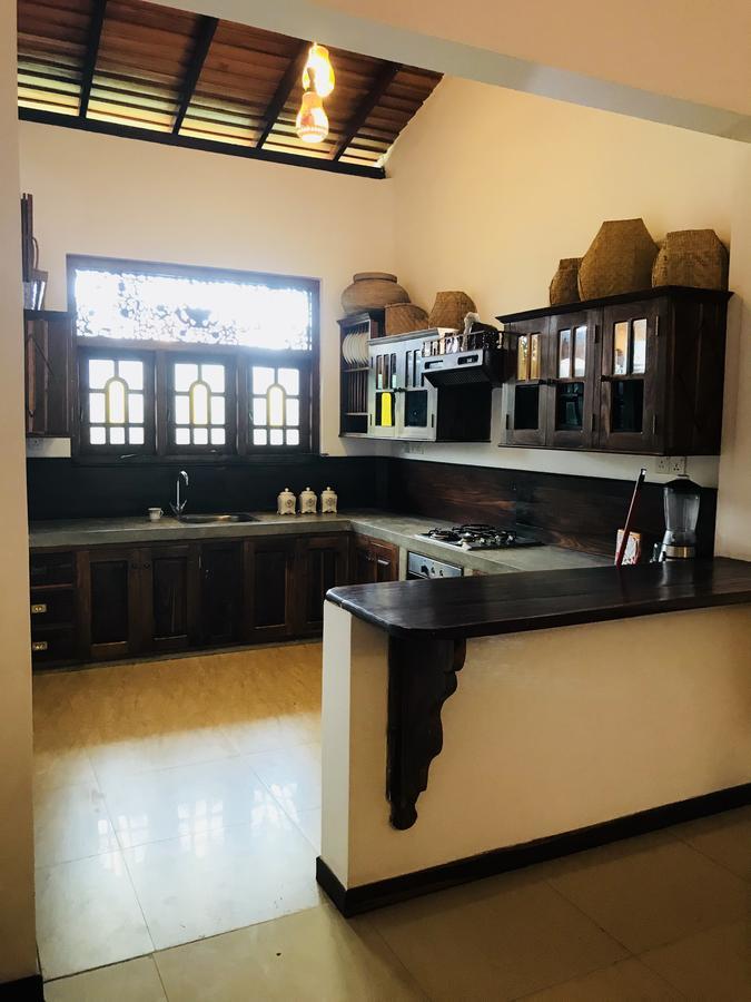 Neli Guests House Hotel อูนาวาตูนา ภายนอก รูปภาพ