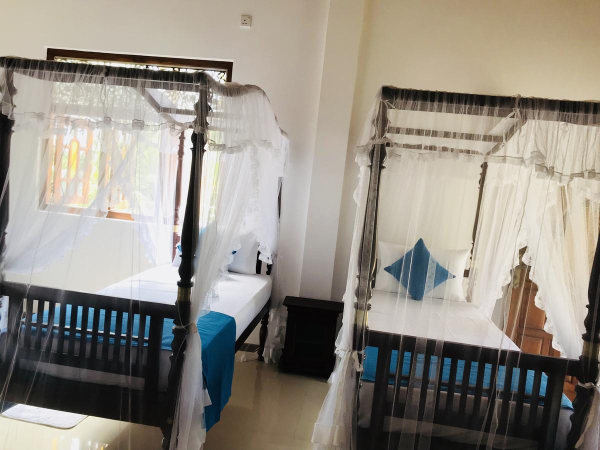 Neli Guests House Hotel อูนาวาตูนา ภายนอก รูปภาพ