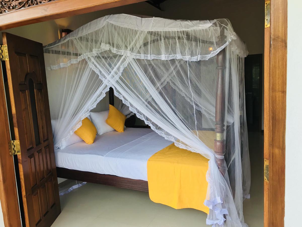 Neli Guests House Hotel อูนาวาตูนา ภายนอก รูปภาพ
