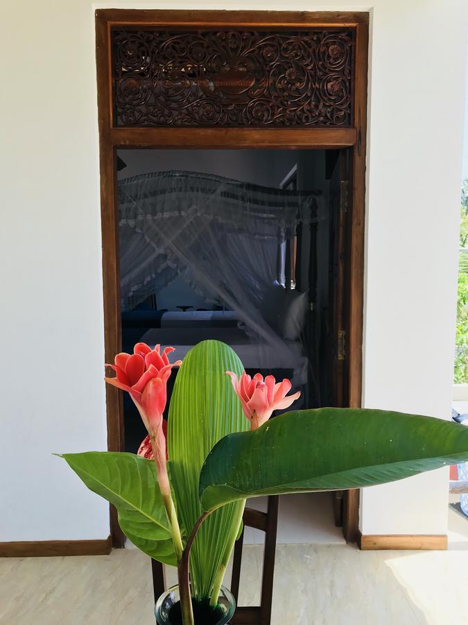 Neli Guests House Hotel อูนาวาตูนา ภายนอก รูปภาพ