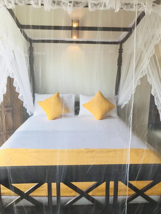 Neli Guests House Hotel อูนาวาตูนา ภายนอก รูปภาพ