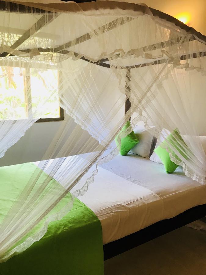 Neli Guests House Hotel อูนาวาตูนา ภายนอก รูปภาพ
